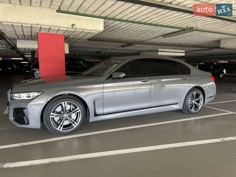 Седан BMW 7 Series 2017 в Киеве фото 33 Седан BMW 7 Series 2017 в Киеве