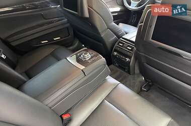 Седан BMW 7 Series 2011 в 