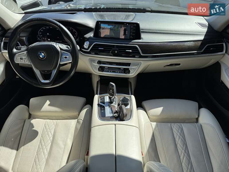 Седан BMW 7 Series 2019 в Киеве