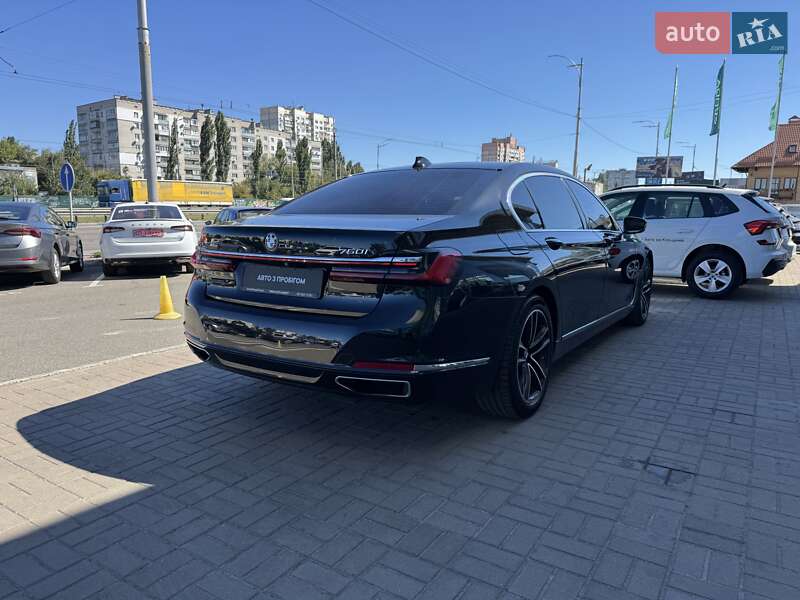 Седан BMW 7 Series 2019 в Киеве