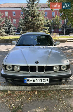 Седан BMW 7 Series 1990 в Новомосковську