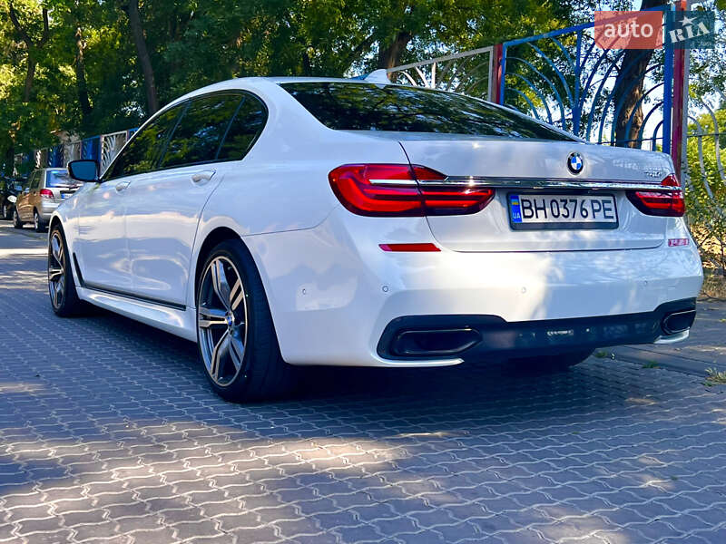 Седан BMW 7 Series 2015 в Одесі