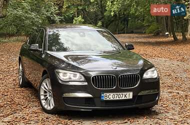 Седан BMW 7 Series 2014 в Львові