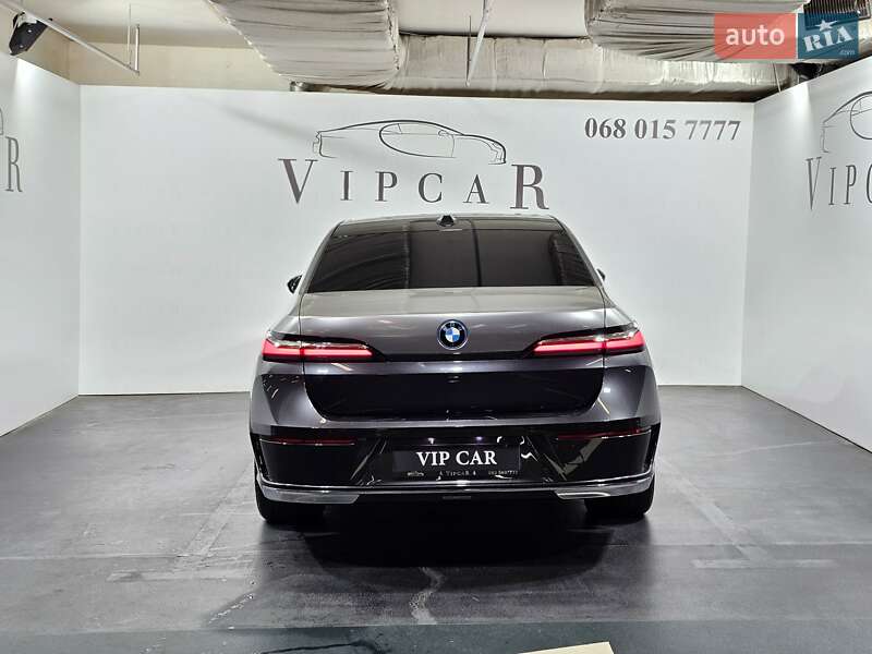 Седан BMW 7 Series 2023 в Киеве
