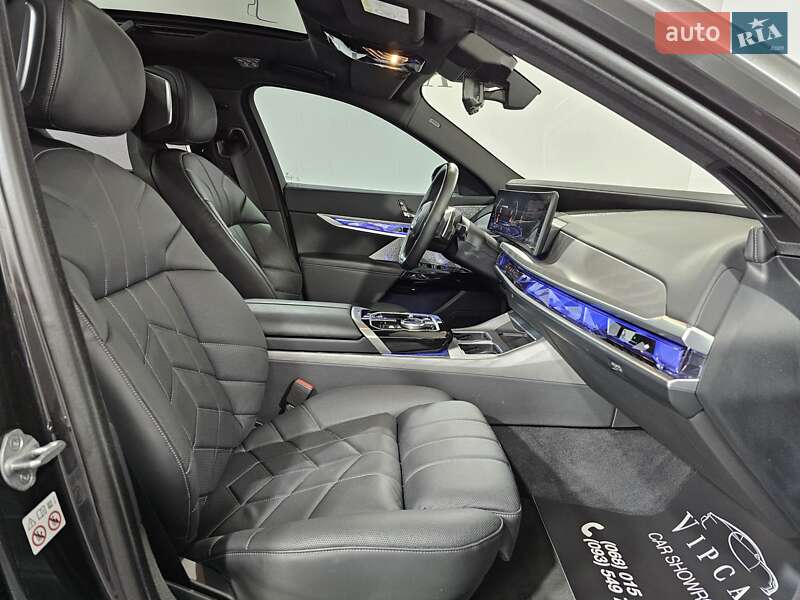 Седан BMW 7 Series 2023 в Киеве
