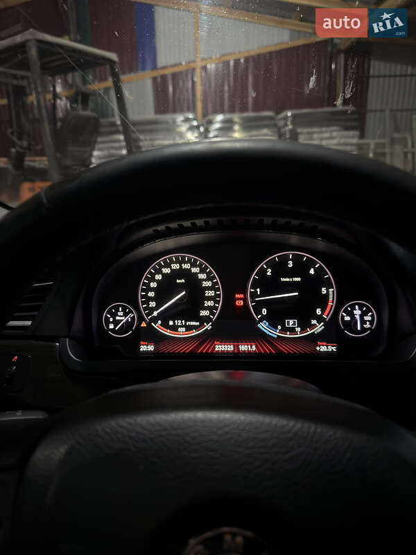 Седан BMW 7 Series 2011 в Братському