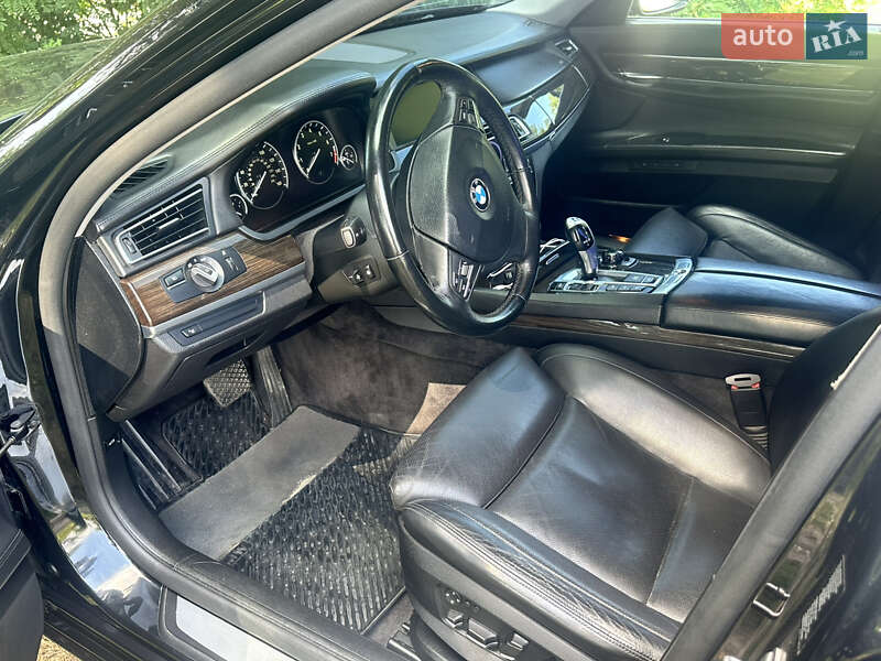Седан BMW 7 Series 2010 в Броварах