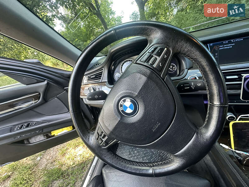 Седан BMW 7 Series 2010 в Броварах