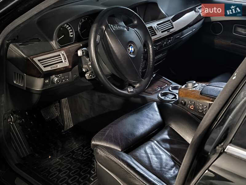 Седан BMW 7 Series 2003 в Днепре