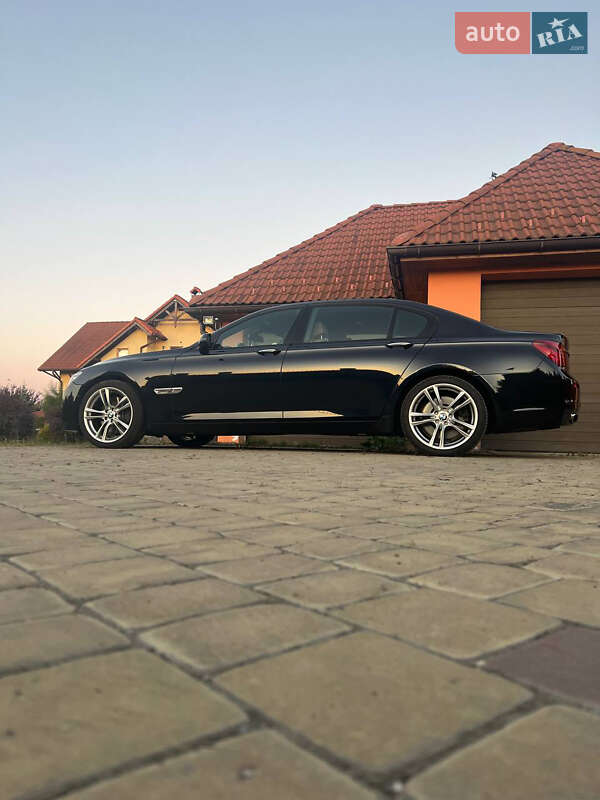 Седан BMW 7 Series 2015 в Києві