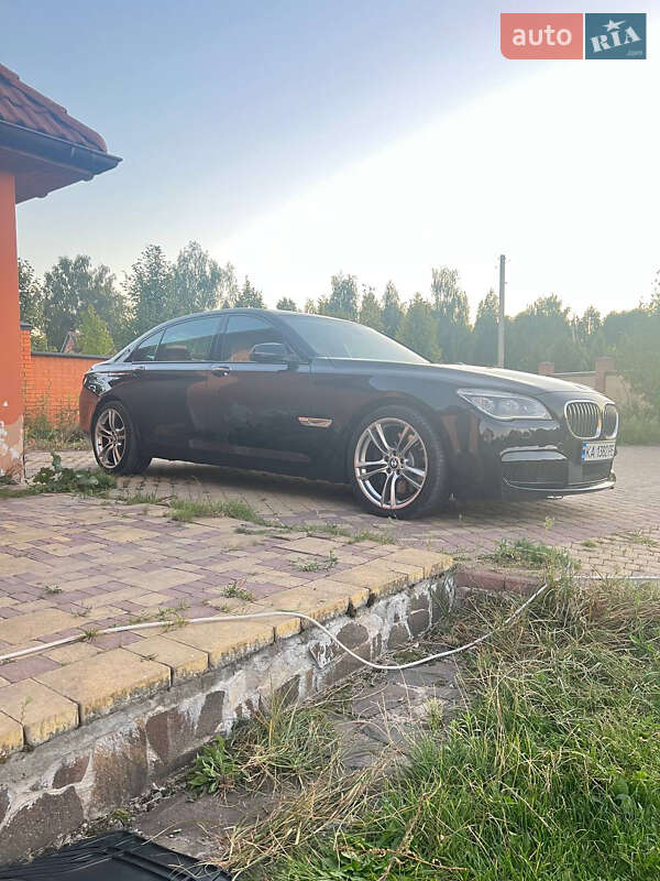 Седан BMW 7 Series 2015 в Києві