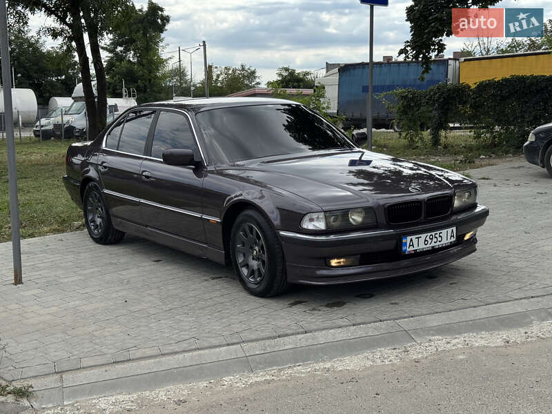Седан BMW 7 Series 1995 в Івано-Франківську