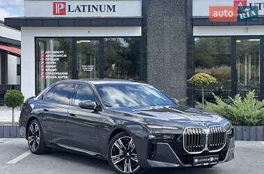 Седан BMW 7 Series 2023 в Ужгороді