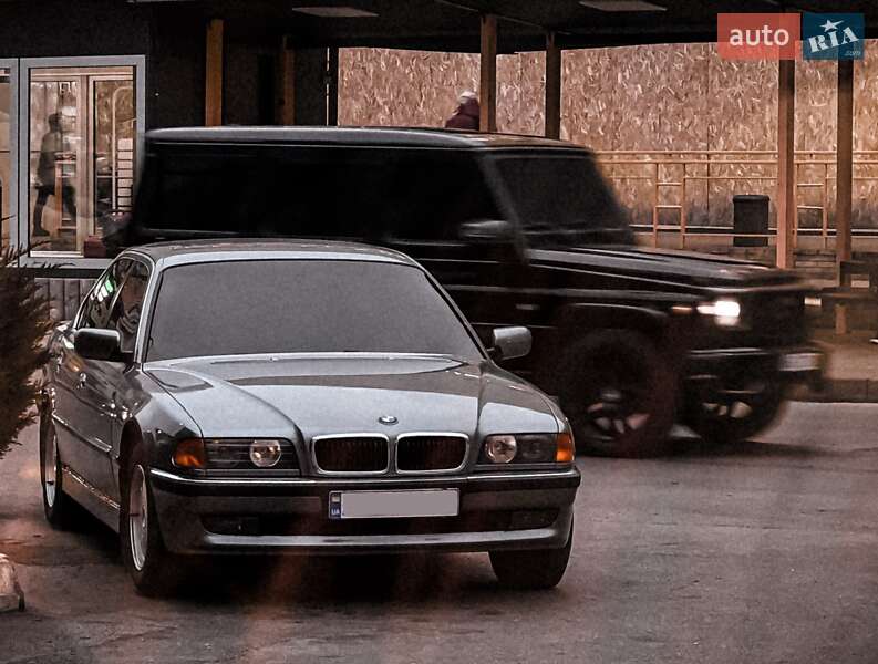 BMW 7 Series 1996