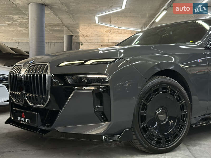 Седан BMW 7 Series 2023 в Одессе
