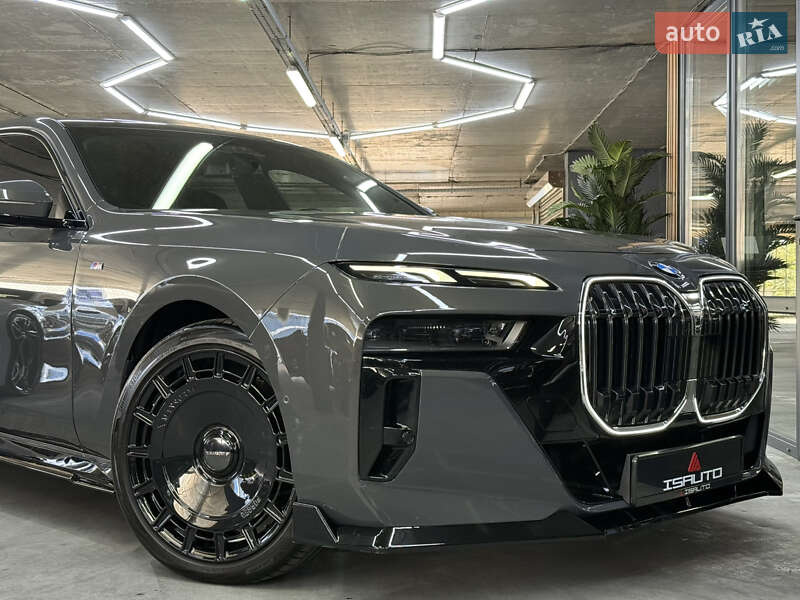 Седан BMW 7 Series 2023 в Одессе