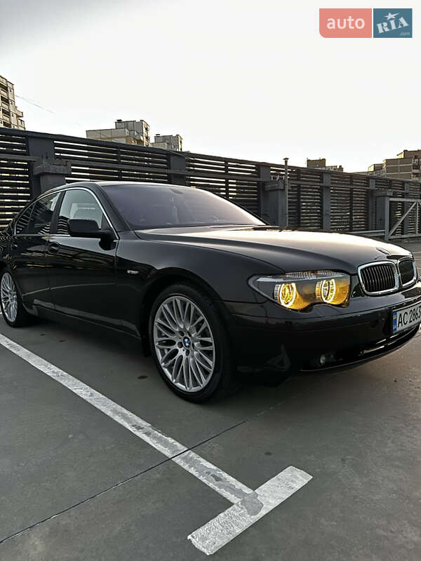 Седан BMW 7 Series 2003 в Киеве