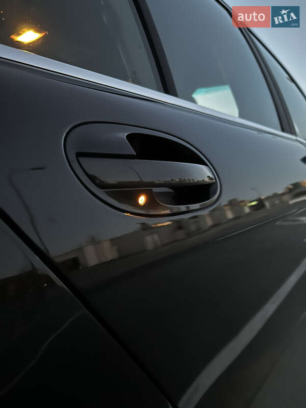 Седан BMW 7 Series 2003 в Киеве