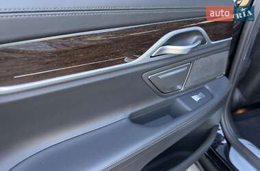 Седан BMW 7 Series 2022 в 