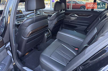 Седан BMW 7 Series 2022 в 