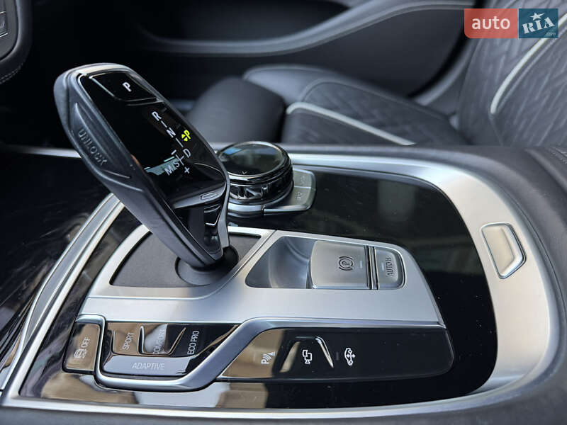 Седан BMW 7 Series 2019 в Киеве