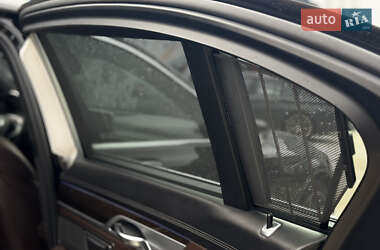 Седан BMW 7 Series 2016 в 