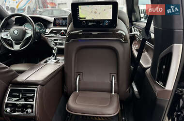 Седан BMW 7 Series 2016 в 