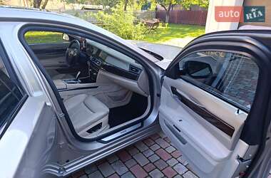 Седан BMW 7 Series 2010 в 