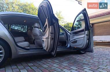 Седан BMW 7 Series 2010 в 