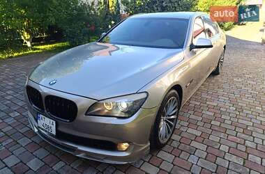 Седан BMW 7 Series 2010 в 