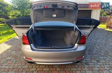 Седан BMW 7 Series 2010 в 