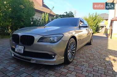 Седан BMW 7 Series 2010 в 