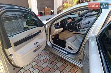 Седан BMW 7 Series 2010 в 