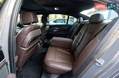 Седан BMW 7 Series 2022 в Киеве