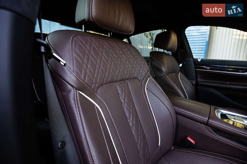Седан BMW 7 Series 2022 в Києві