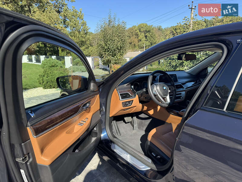 Седан BMW 7 Series 2016 в Тернополе фото 15 Седан BMW 7 Series 2016 в Тернополе