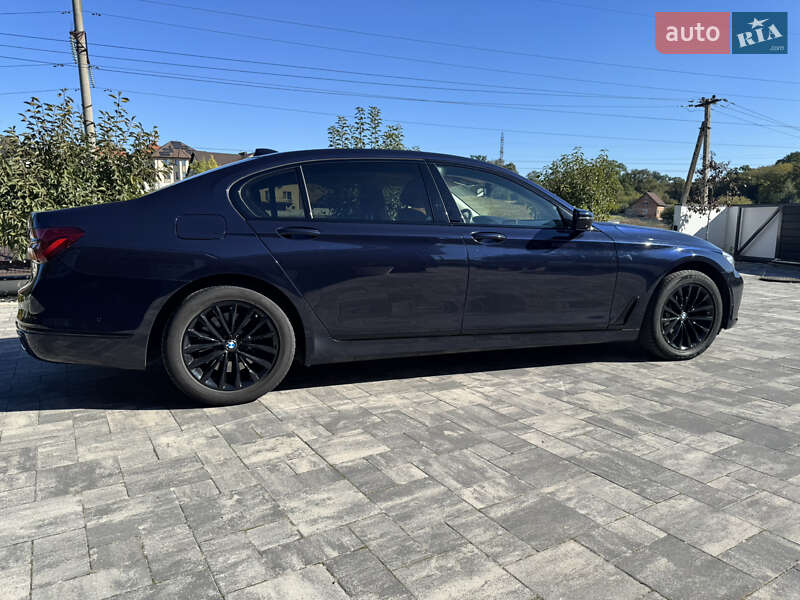 Седан BMW 7 Series 2016 в Тернополе фото 28 Седан BMW 7 Series 2016 в Тернополе