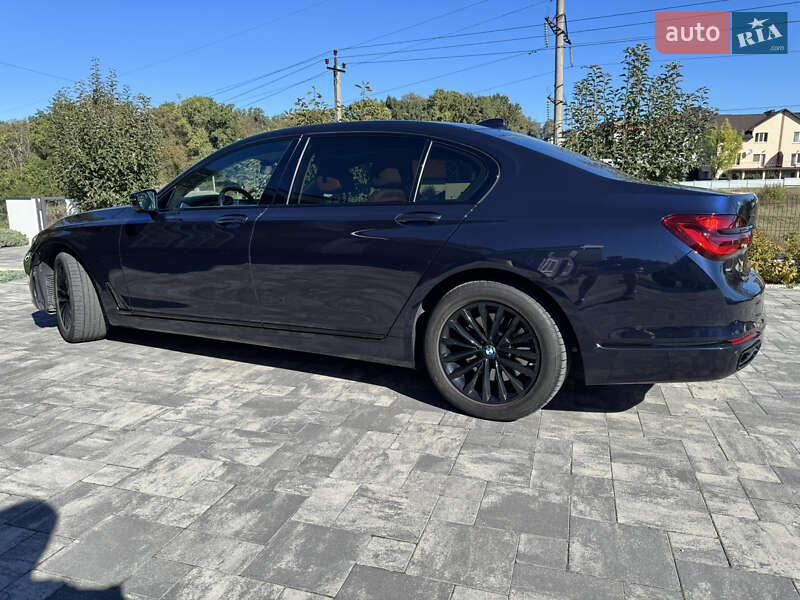 Седан BMW 7 Series 2016 в Тернополе фото 45 Седан BMW 7 Series 2016 в Тернополе