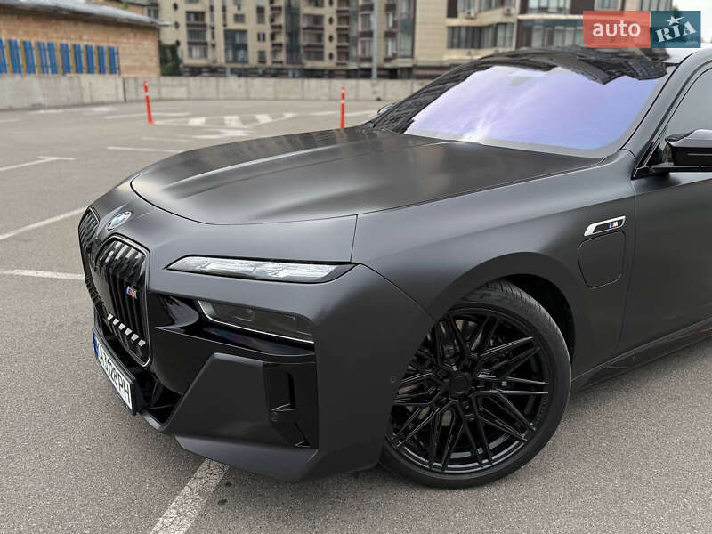 Седан BMW 7 Series 2024 в Киеве