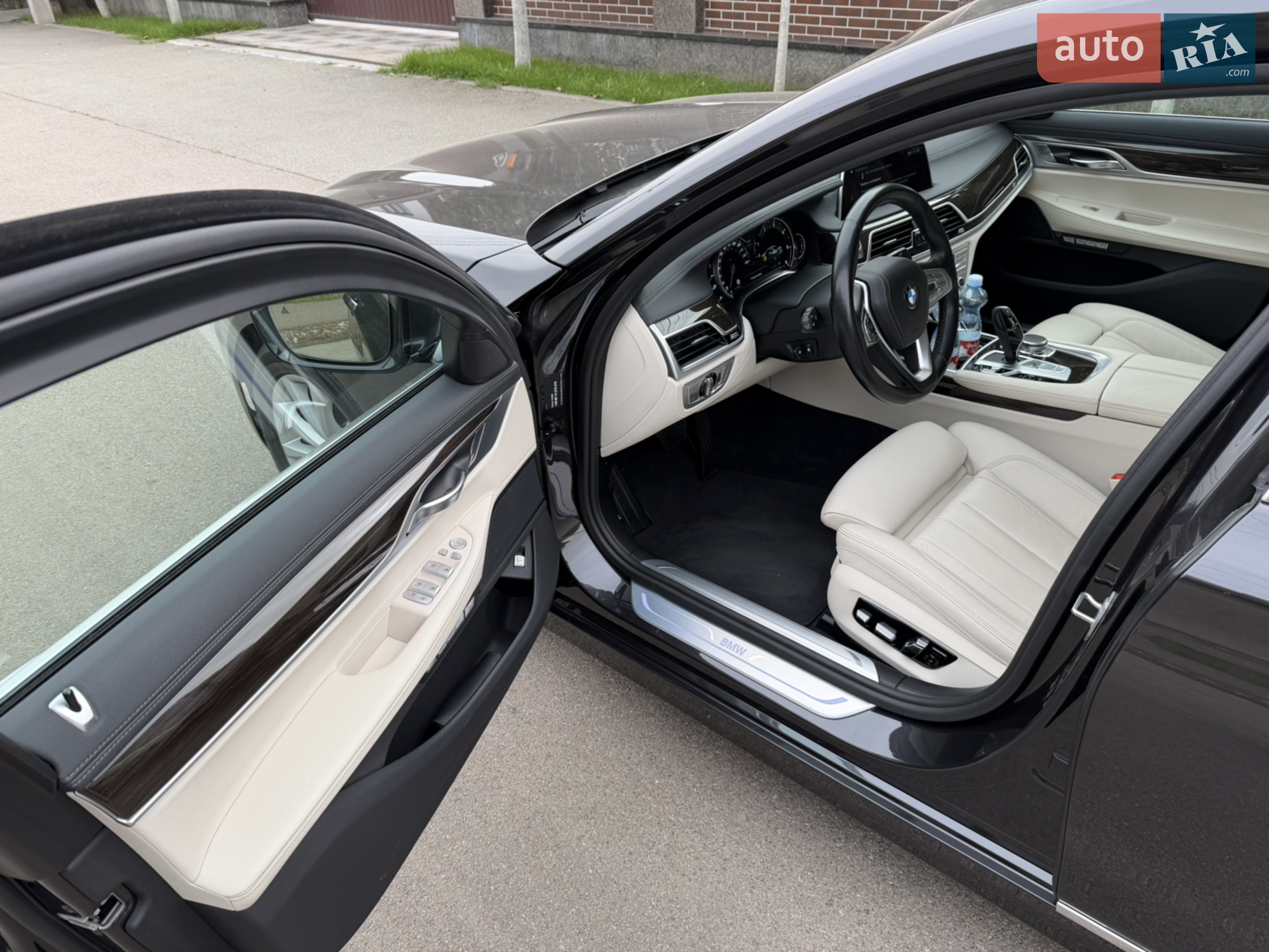 2017 BMW 7er - мініатюра 27