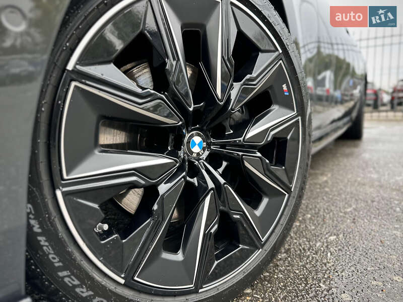 Седан BMW 7 Series 2023 в Києві фото 32 Седан BMW 7 Series 2023 в Києві