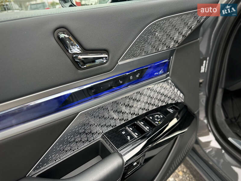 Седан BMW 7 Series 2023 в Києві фото 42 Седан BMW 7 Series 2023 в Києві