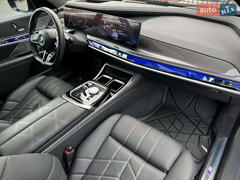Седан BMW 7 Series 2023 в Києві фото 61 Седан BMW 7 Series 2023 в Києві