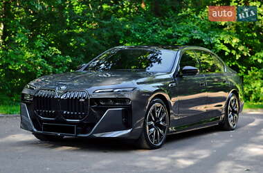 Седан BMW 7 Series 2024 в  фото 2 Седан BMW 7 Series 2024 в