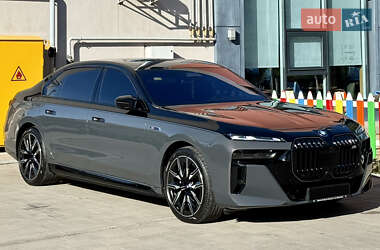 Седан BMW 7 Series 2024 в Рівному
