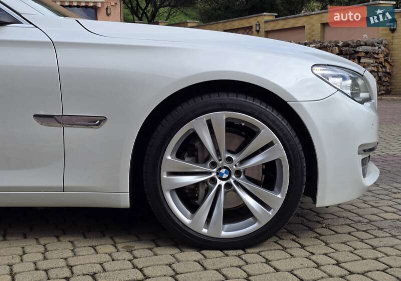 Седан BMW 7 Series 2014 в Мукачево