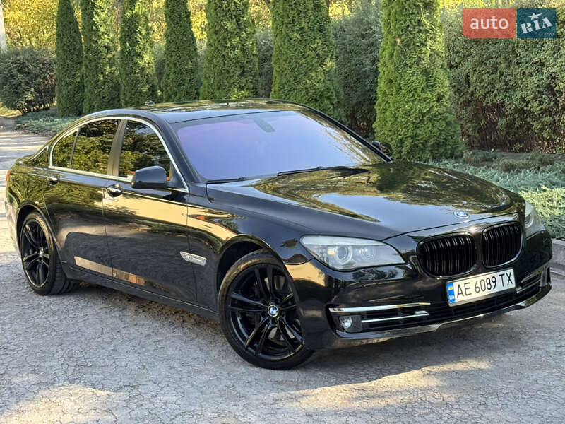 Седан BMW 7 Series 2009 в Днепре