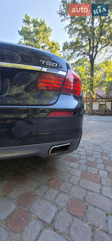 Седан BMW 7 Series 2013 в Трускавце