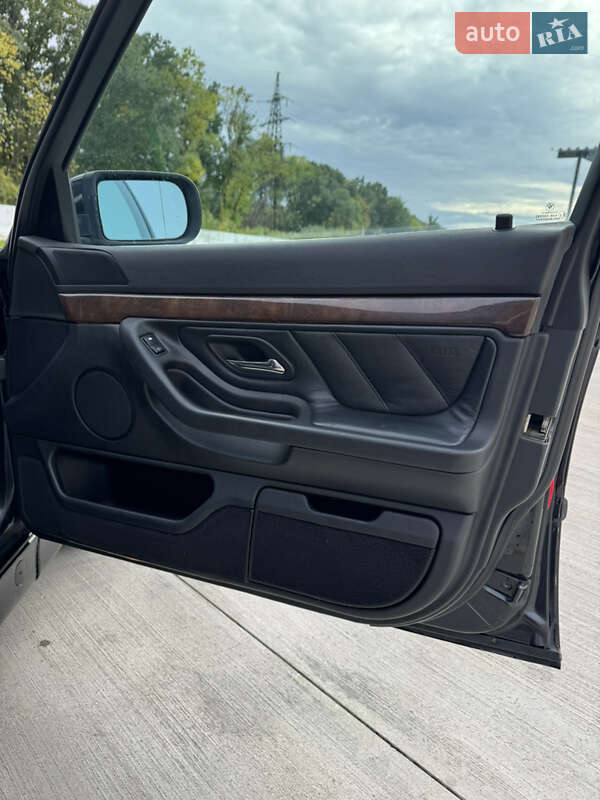 Седан BMW 7 Series 1998 в Луцке фото 31 Седан BMW 7 Series 1998 в Луцке