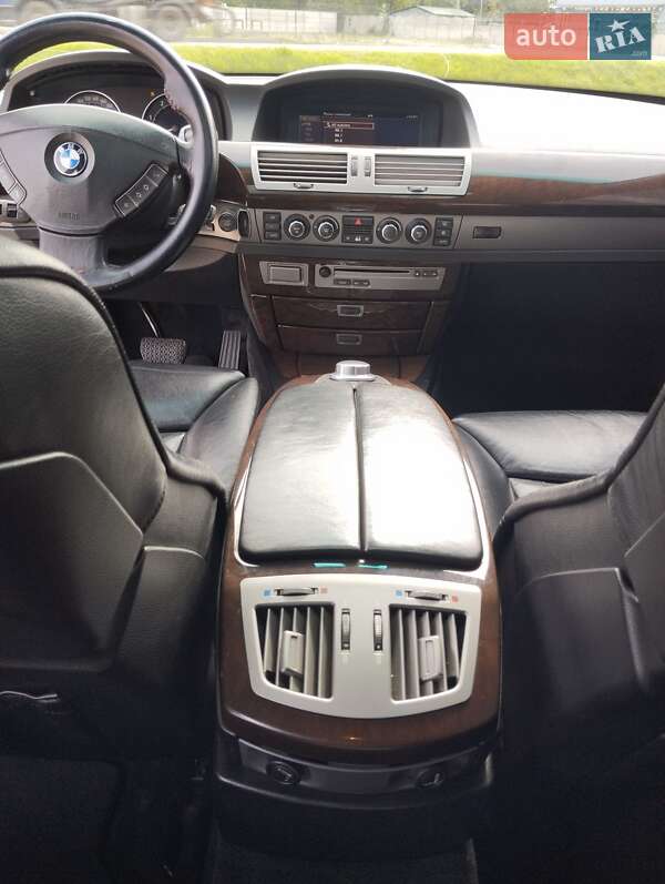 Седан BMW 7 Series 2006 в Луцке